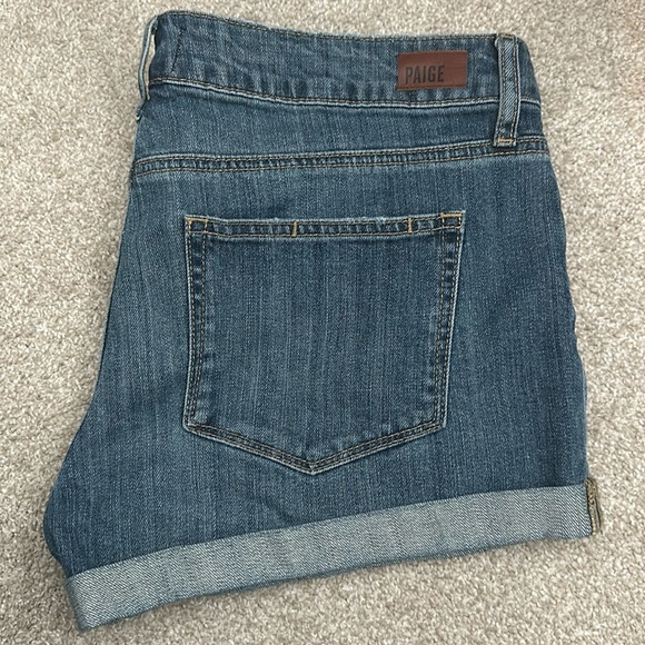 PAIGE Women’s Jean Shorts Size 28 - Picture 1 of 4